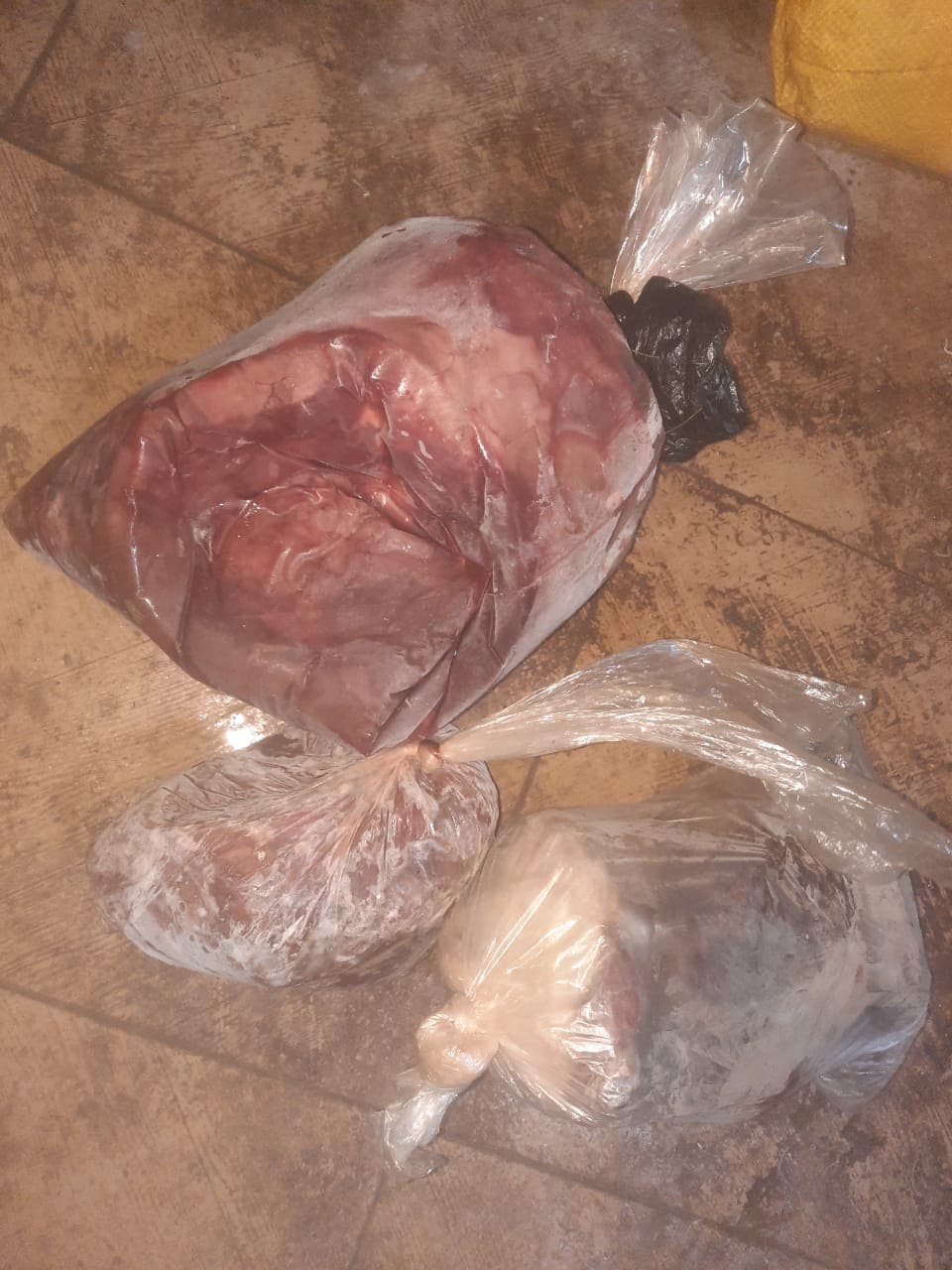 Fresh and frozen liver
